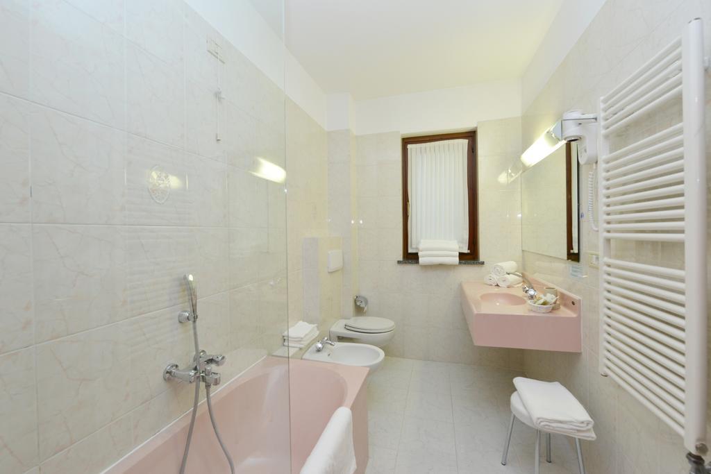 La Rocca Sport & Benessere Châtillon Buitenkant foto