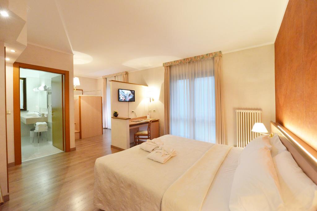 La Rocca Sport & Benessere Châtillon Buitenkant foto