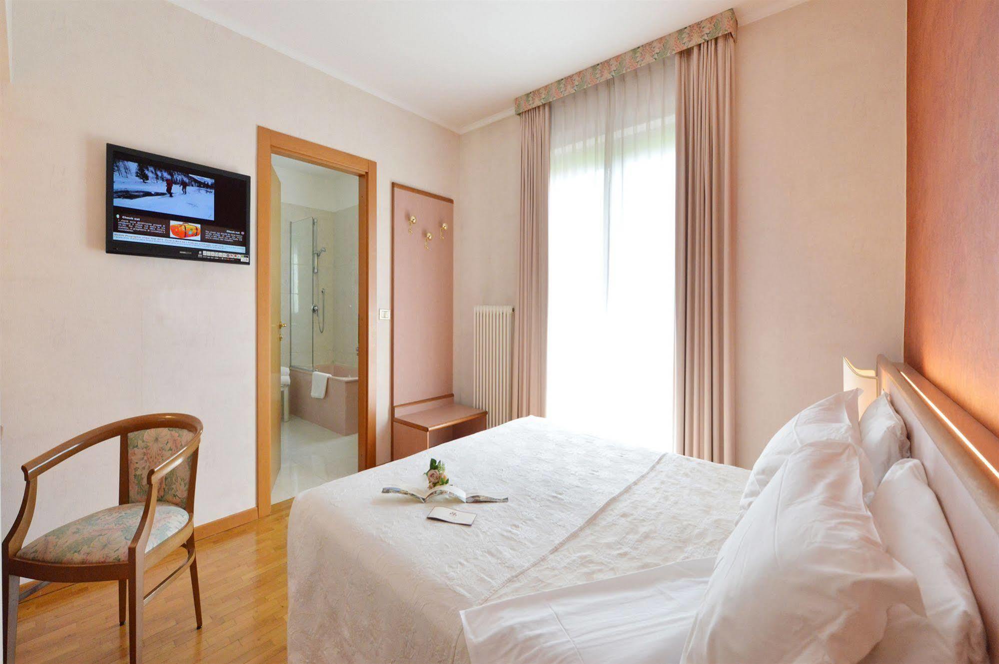 La Rocca Sport & Benessere Châtillon Buitenkant foto